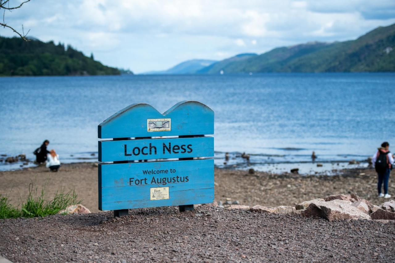 Loch Ness Gate House Hotel Fort Augustus Exterior photo